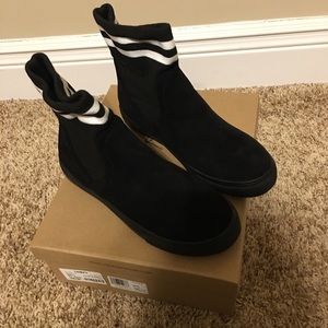 Brand new vintage Havana sweat pant boots